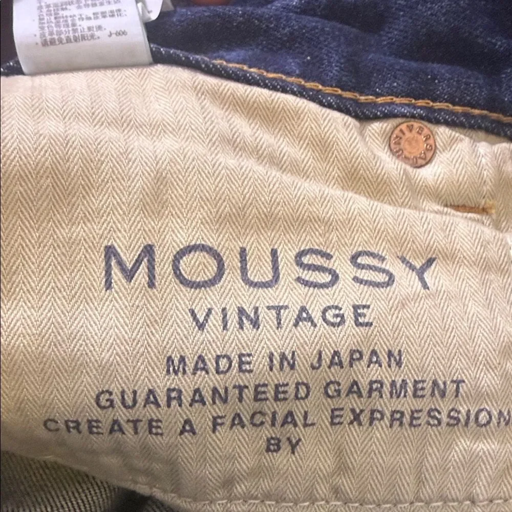 Moussy Vintage Glendora Flare Jeans 29 Dark Wash High Rise $350